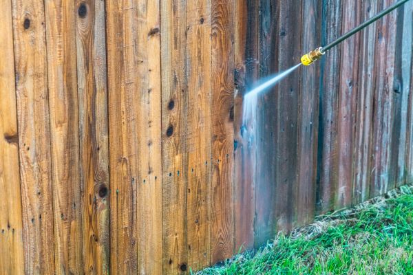 Cost of Fence Pressure Washing in El Cajon
