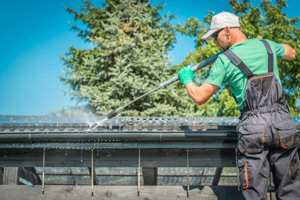 Cost of Gutter Power Washing in El Cajon