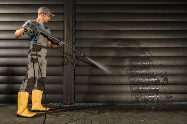 Cost of Garage Pressure Washing in El Cajon