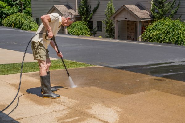 Cost of Concrete Pressure Cleaning in El Cajon